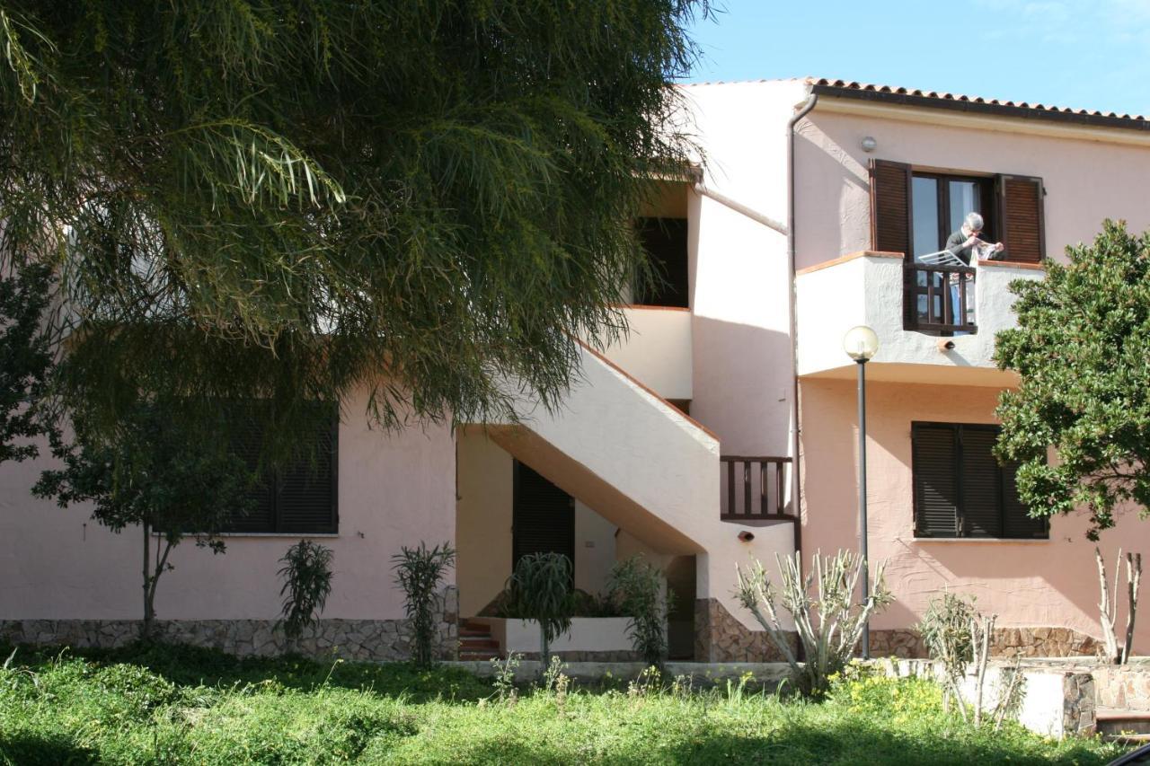 Baia Di Ulisse Apartment ปอร์โต ปอซโซ ภายนอก รูปภาพ